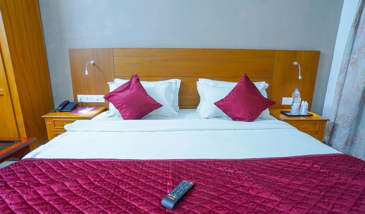 Riverside Ac Balcony Room